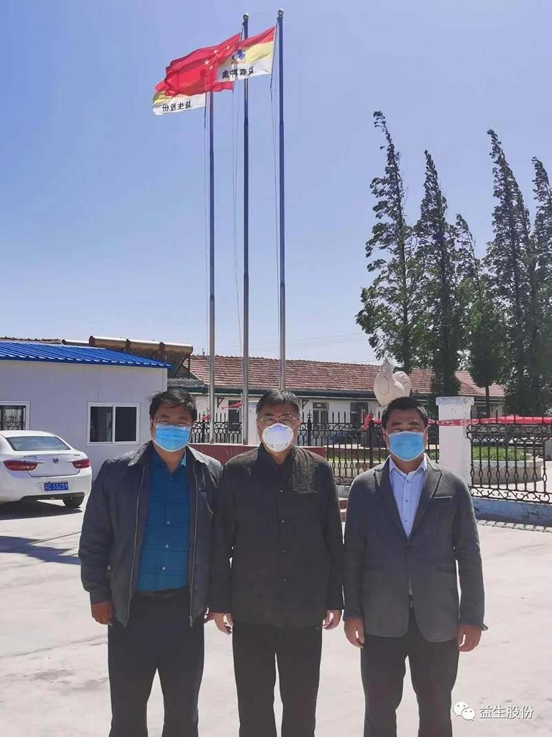 【慰问】J9集团股份董事长曹积生先生慰问烟台益春种禽有限公司